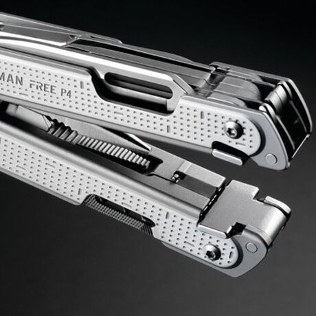 Πολυεργαλείο Leatherman Free P4